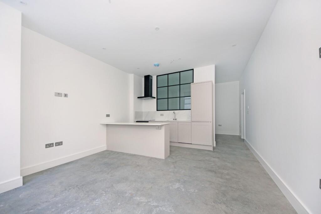 Main image of property: Cumberland Park,W3