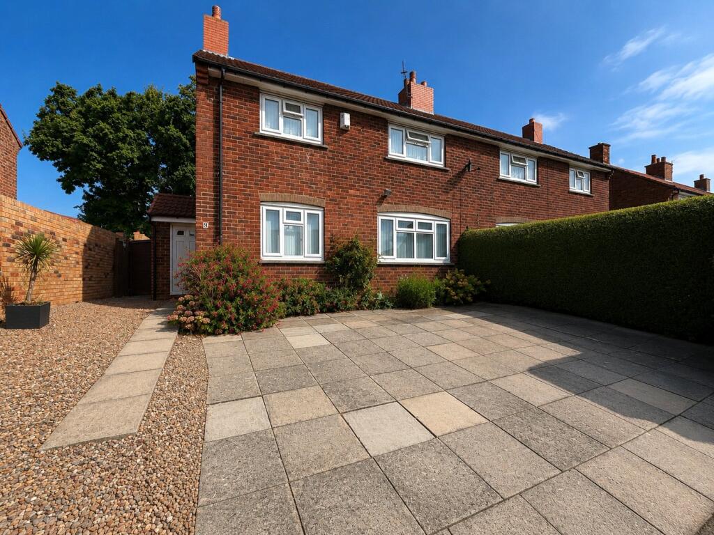 Main image of property: The Crest, Swillington, LS26