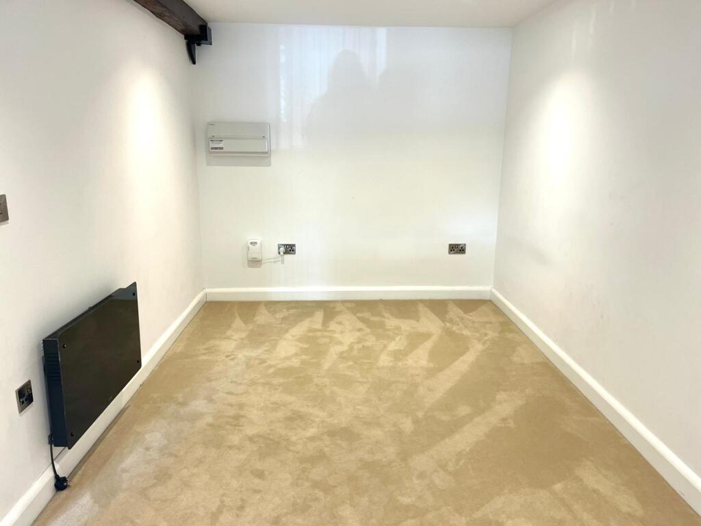 Apartment in Derby - More