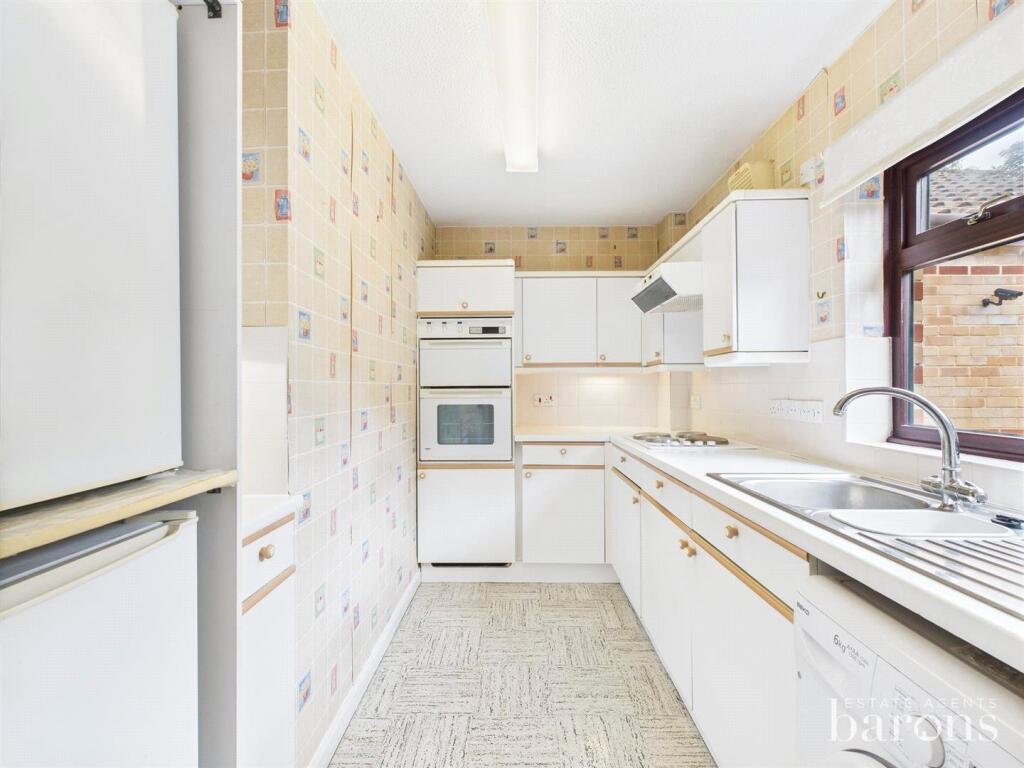 Apartment in Basingstoke and Deane, Basingstoke - View 2