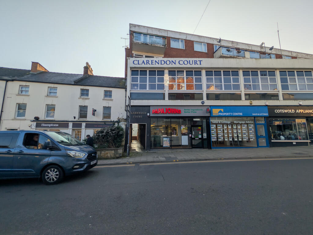 Main image of property: Flat 7 Clarendon Court, 54 -56 London Road, Stroud, Gloucestershire, GL5