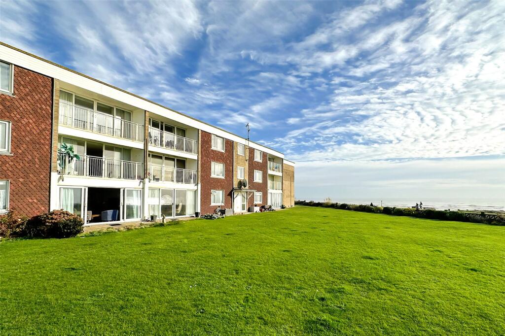 Millfield Close, Rustington, Littlehampton, West Sussex photo 5