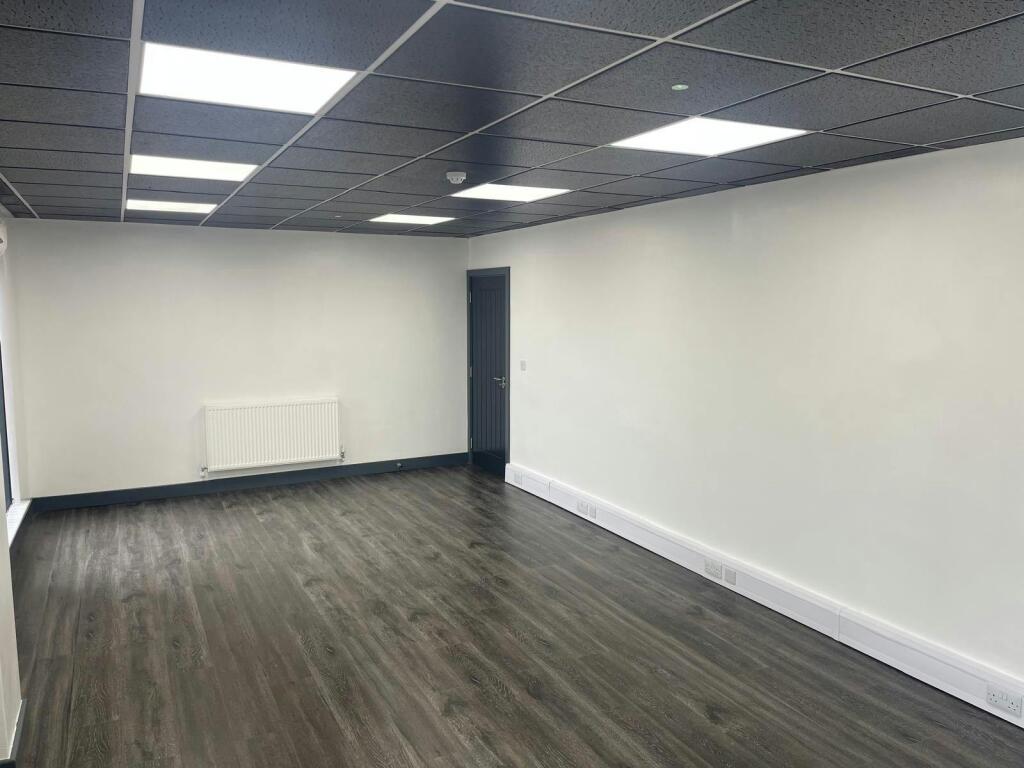 Office 1.jpg