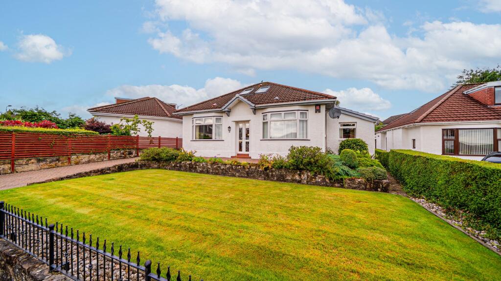 3-bed detached on Braehead Avenue, Milngavie, G62, £390,000
