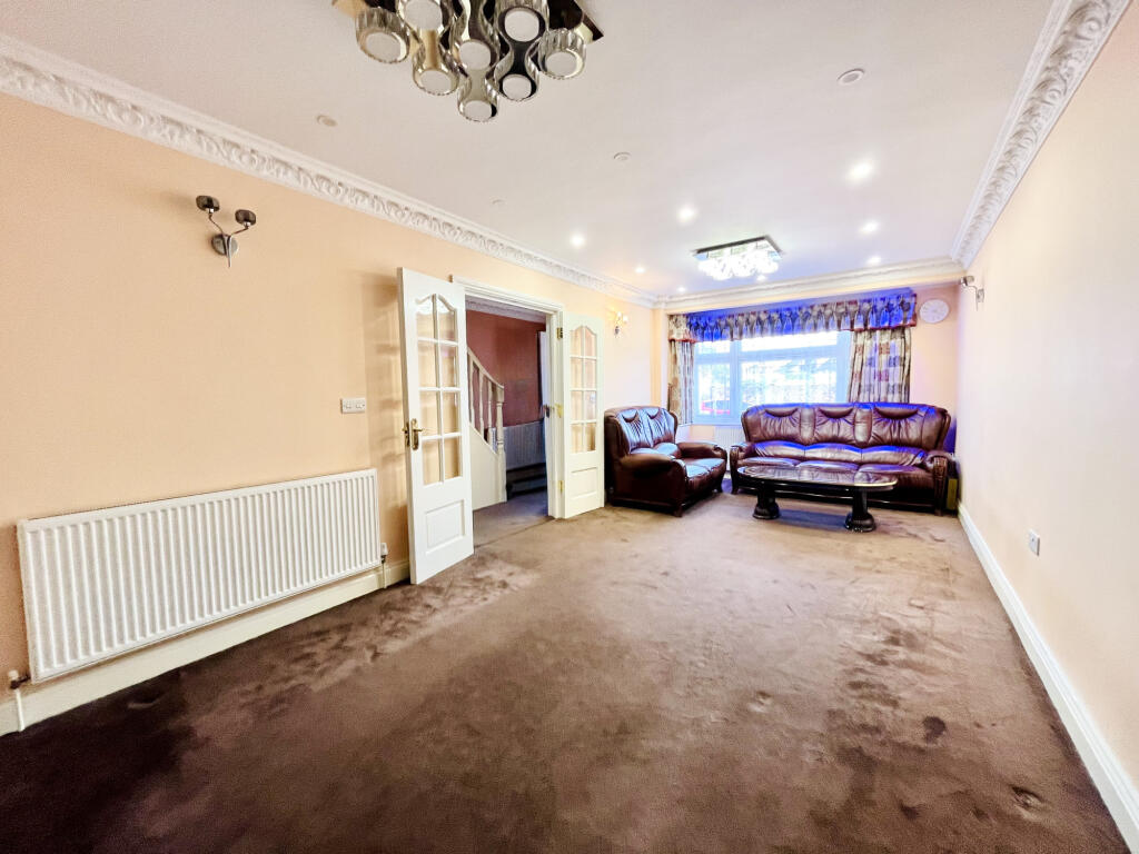 House in Southall - View 4