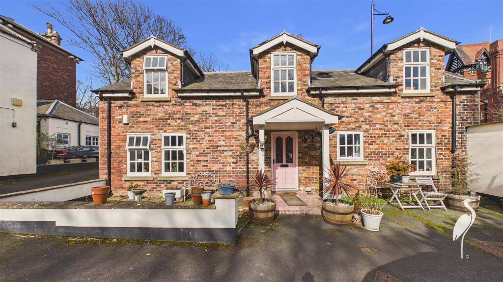 2-bed detached on The Coach House, Westbrooke House, Ryhope Road, Ashbrooke, Sunderland, £260,000