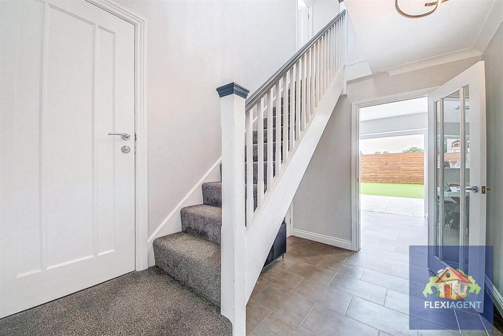 House in Sefton, Liverpool City Region - View 4