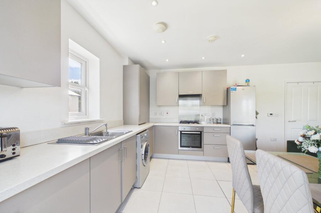 Ferard Corner, Warfield, Bracknell, RG42 - View 6