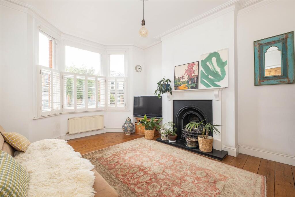 Ellerton Road, Surbiton photo 2