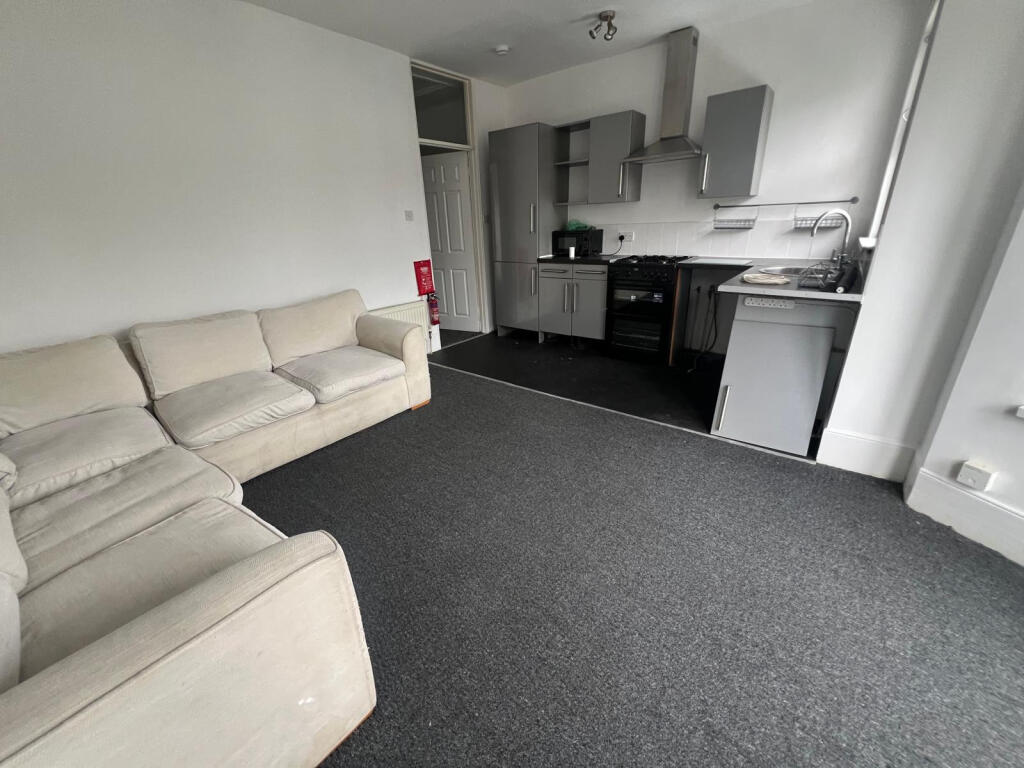 Main image of property: First Avenue, London, London, E12