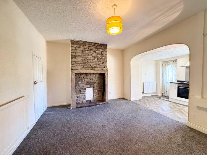 32 Hough Lane, Bromley Cross, BL7 9DA photo 4