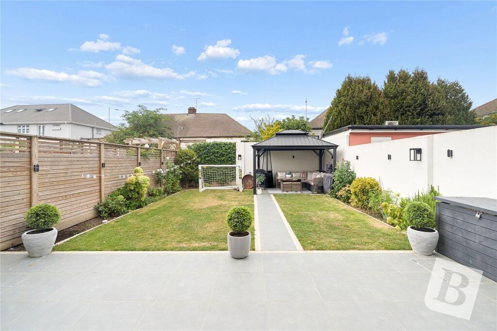 House in London - View 5