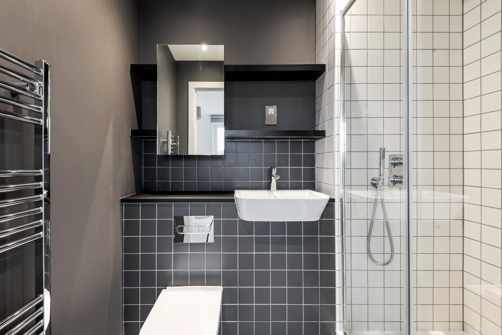 Apartment in London - View 5