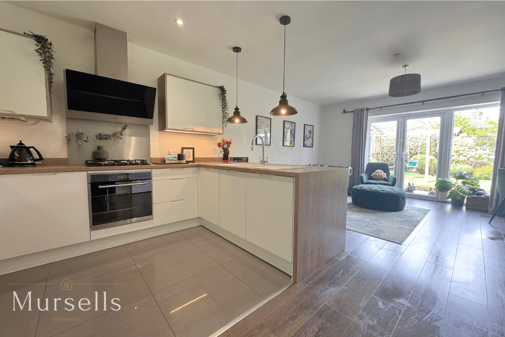Evergreen Close, Poole, BH16 photo 3