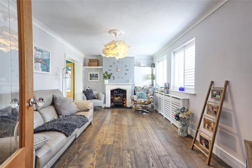 Main image of property: Cornwallis Drive, South Woodham Ferrers, Chelmsford, Essex, CM3