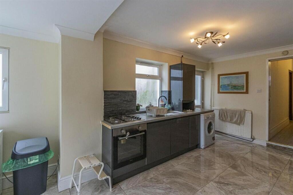 Main image of property: Green Street, Cardiff(City), CF11