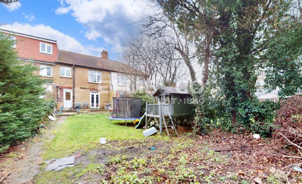 House in London, Greenford - View 4