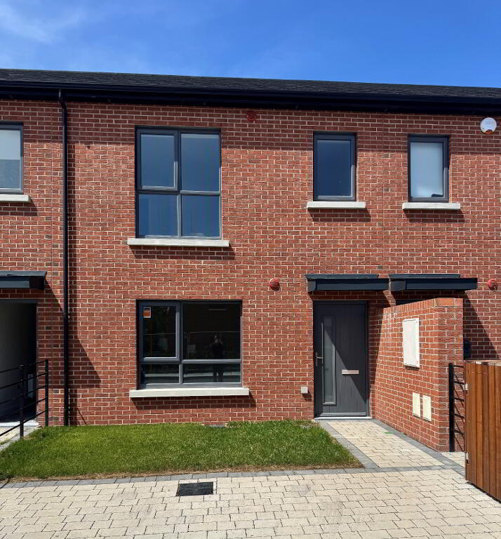 Main image of property: 53 Gleann Droimnin, Carrickmacross