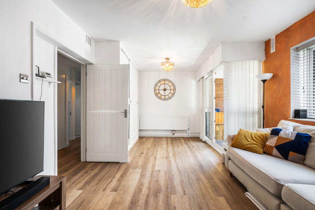 Apartment in London - View 5