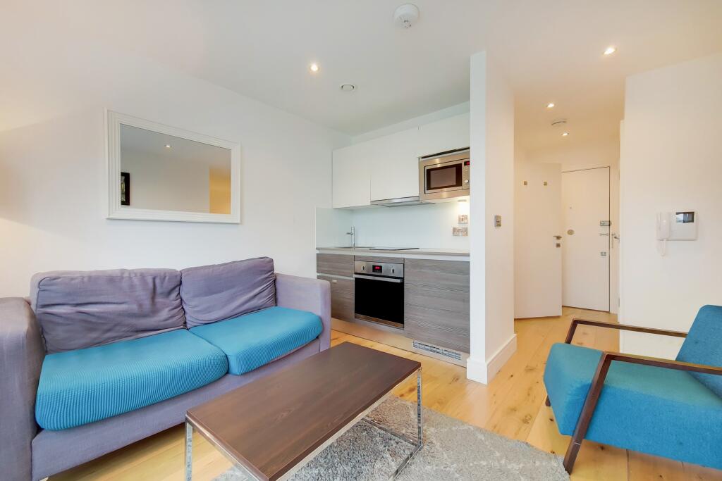 Main image of property: 76 Station Road, Hayes, UB3