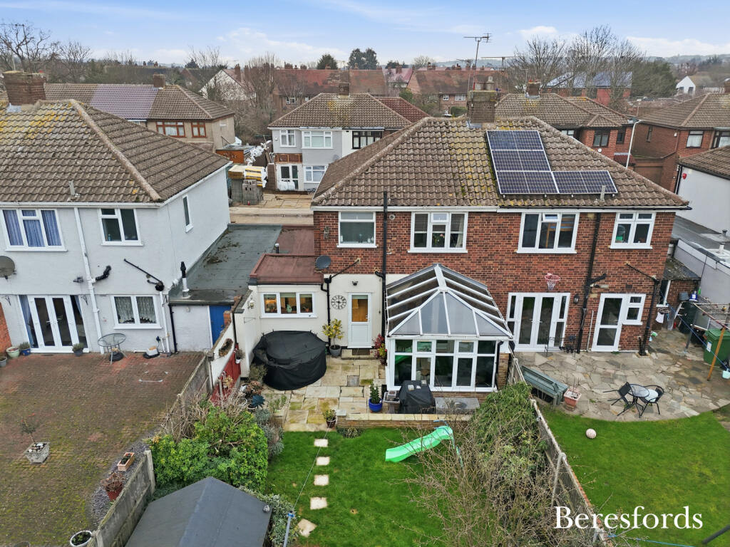 Abbotts Close, Romford, RM7 - View 3