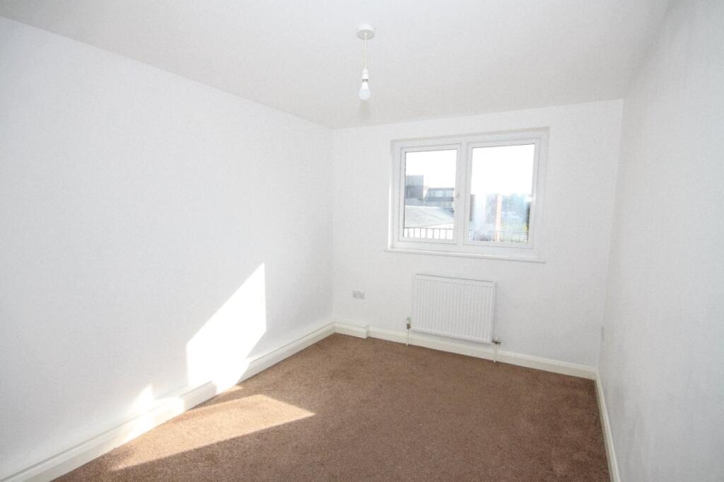 Apartment in Swale, Grove Park, Regent Quay - More