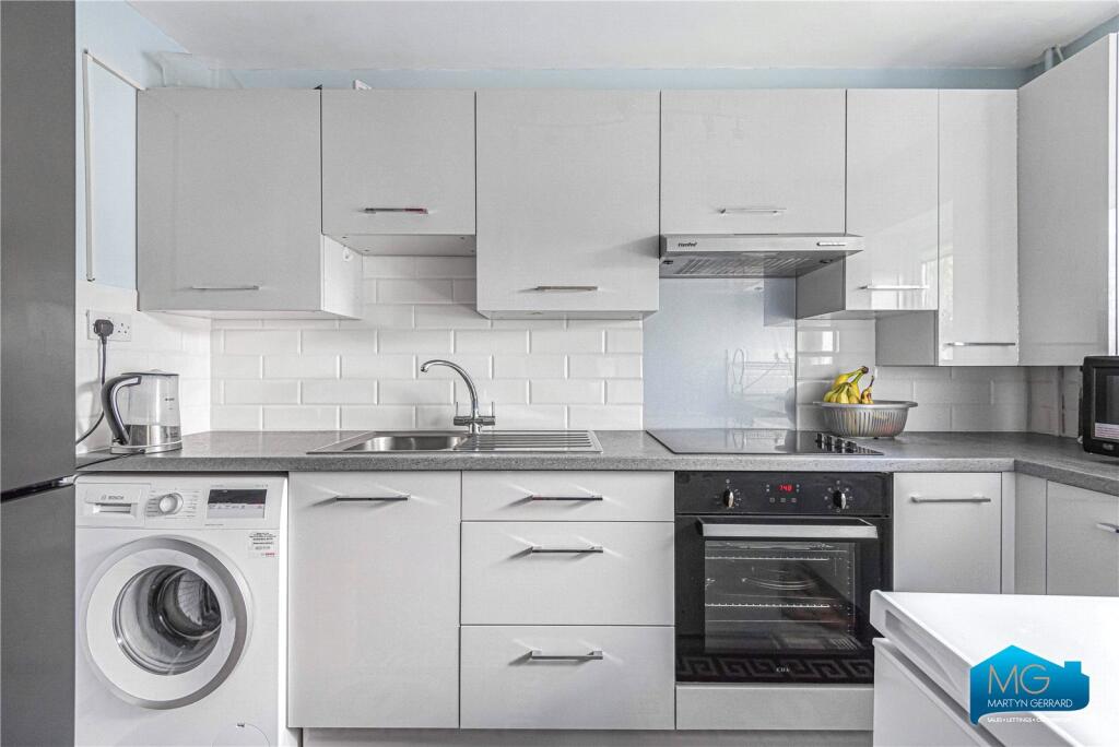Apartment in London - View 3