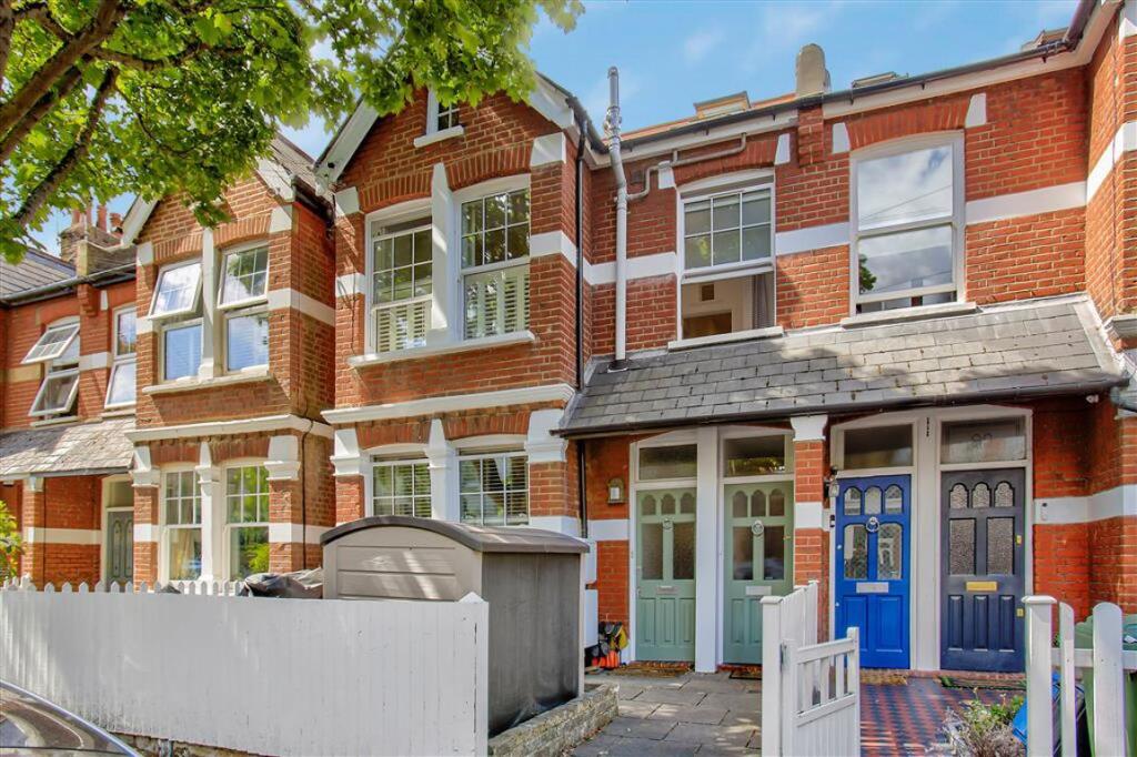 Main image of property: Ashleigh Road, Mortlake