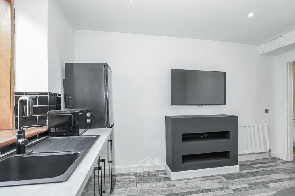 Additional image 3 of Flat 4/F 2 Roslin Place, Aberdeen, AB24 5NW