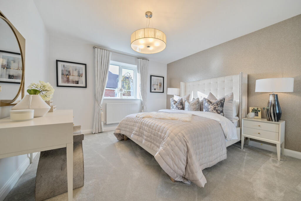 House in Basingstoke and Deane, Brock's Green, Ecchinswell, Sydmonton and Bishops Green - More