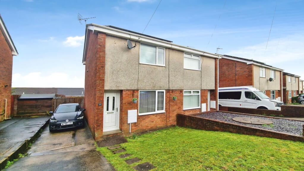 Main image of property: Heol-y-Blodau, Cefn Glas, Bridgend, CF31 4UF