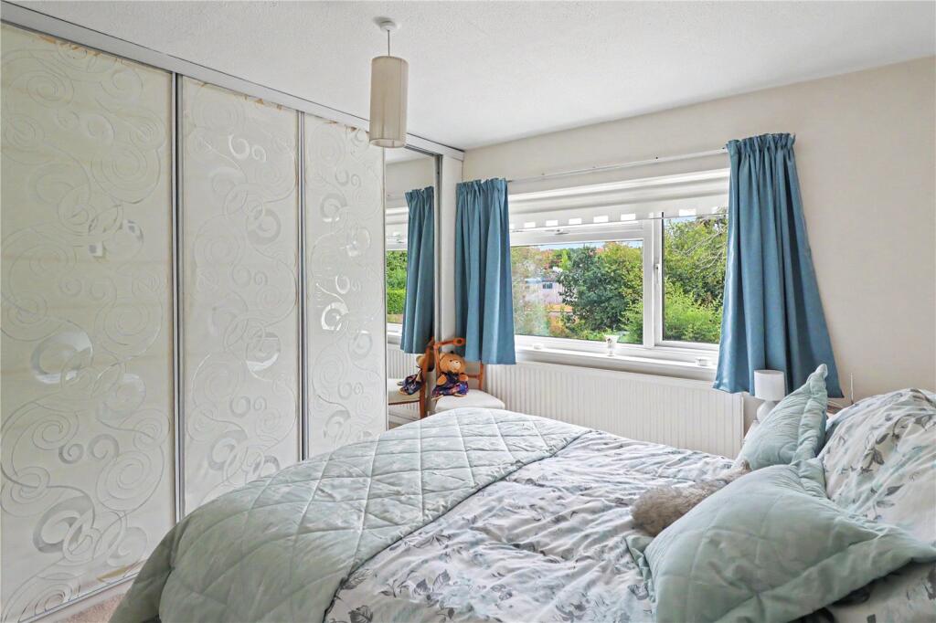 House in Redhill - More