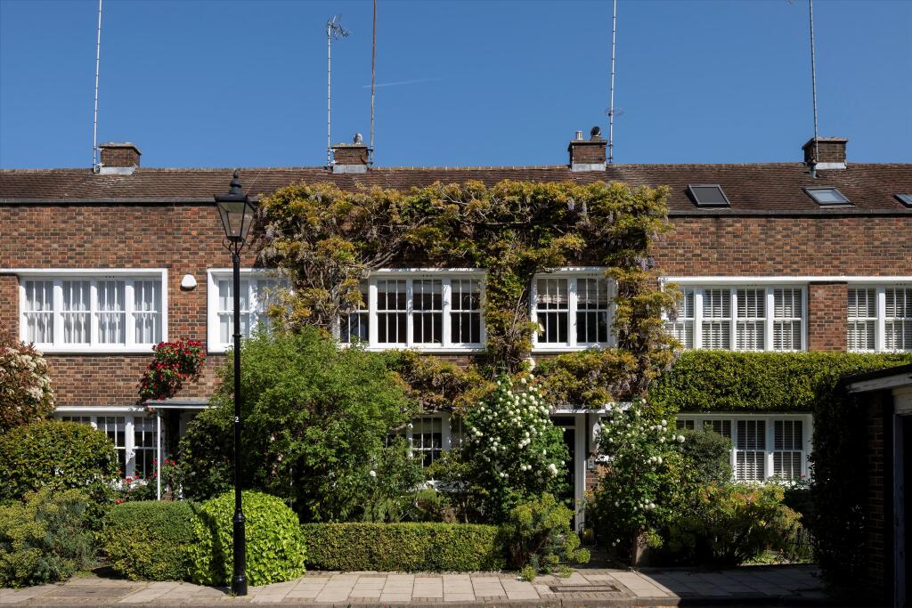 Main image of property: Caroline Place, London, W2