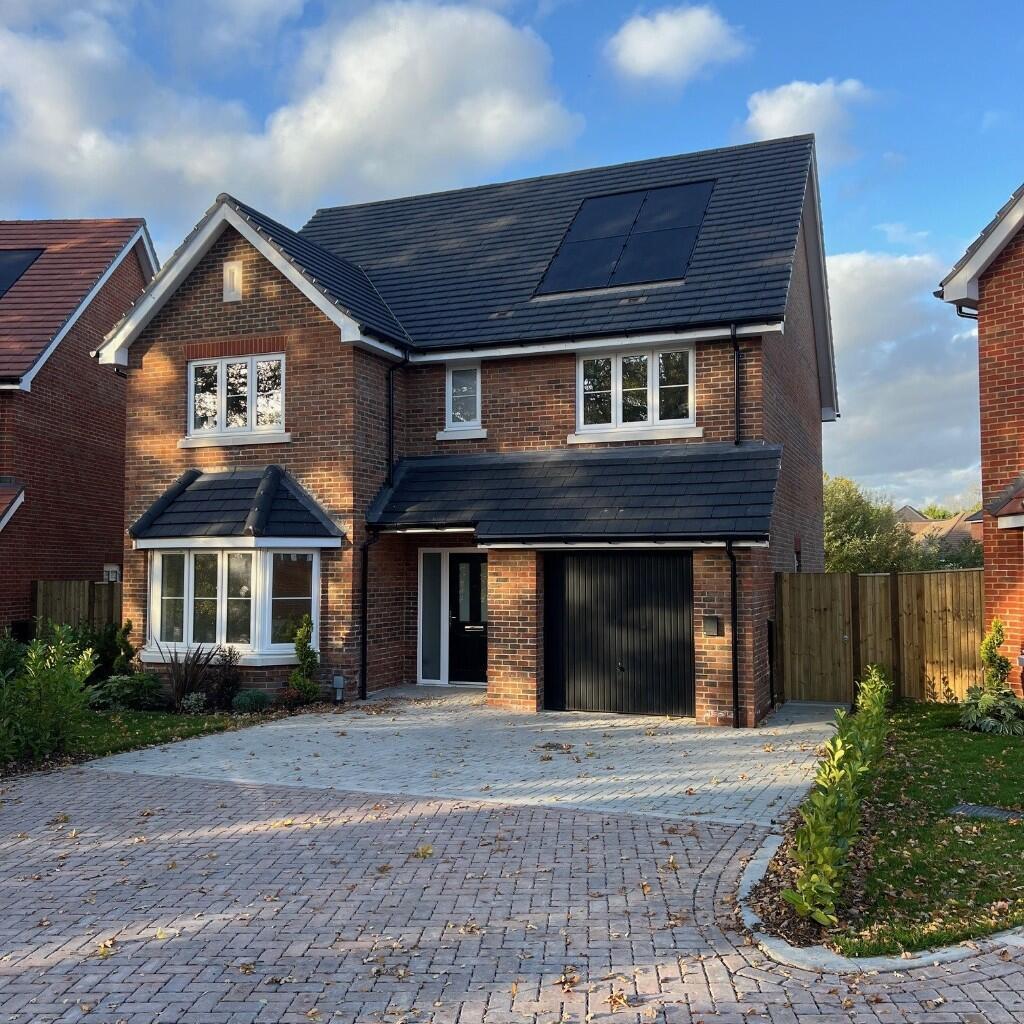 Main image of property: Guildford Road, Loxwood Green, Loxwood, 
RH140EQ
