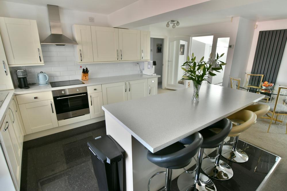 House in Corfe Mullen - View 4