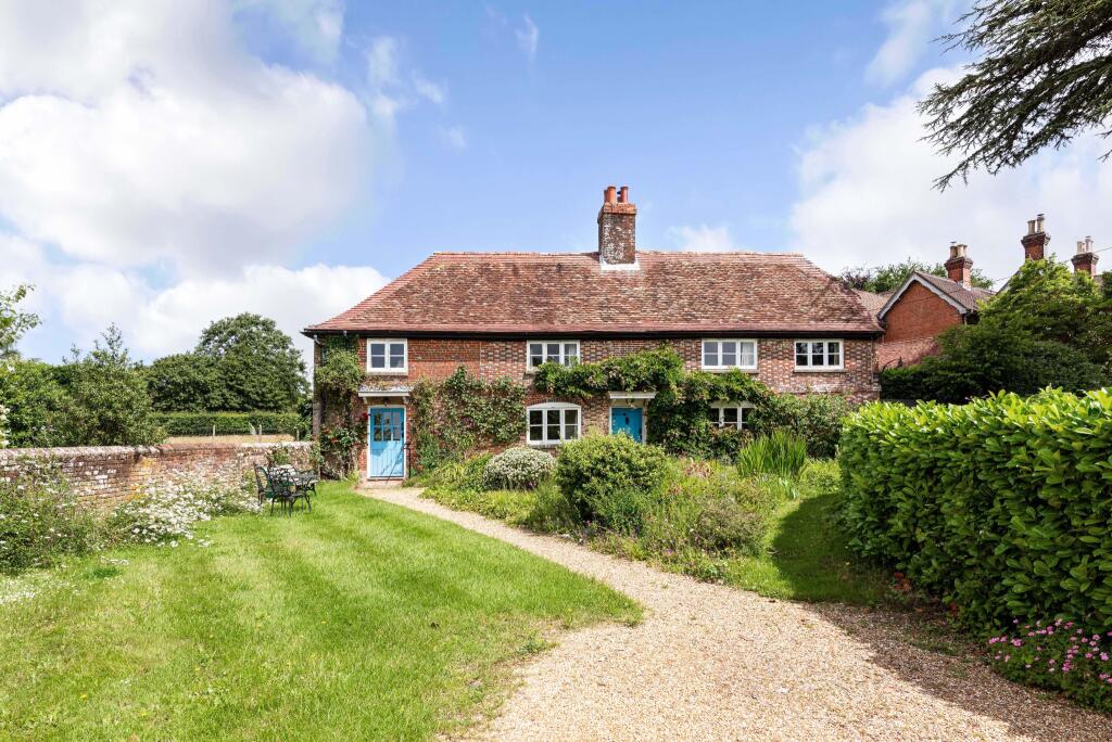 Main image of property: BISHOP'S WALTHAM - NO CHAIN