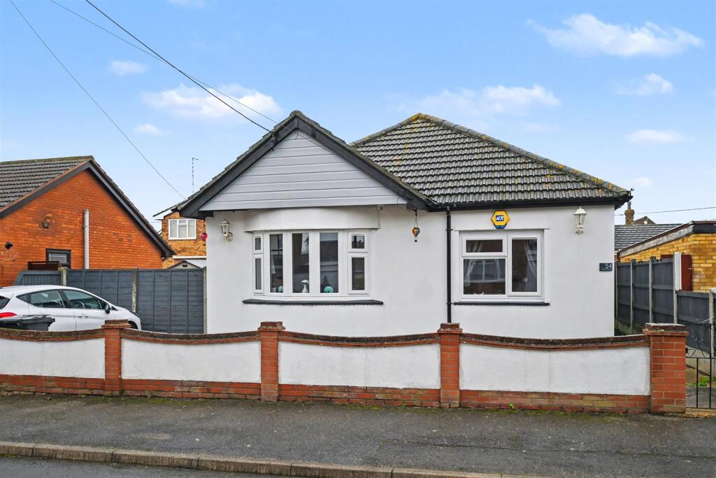 Maurice Road, Canvey Island photo 2