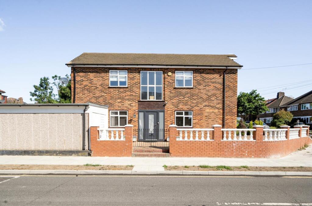 5-bed detached on Merrion Avenue, Stanmore, HA7, £975,000
