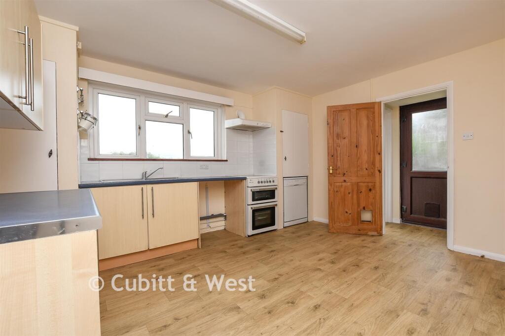 House in Horsham, Warnham - View 5