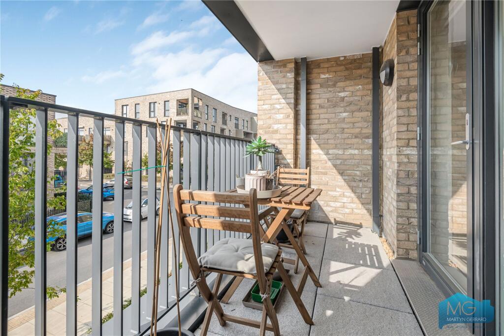 Apartment in London - View 2