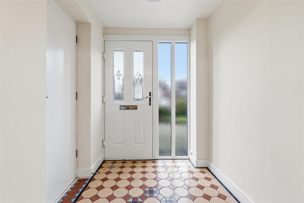 House in Sutton Coldfield, Maney - View 4