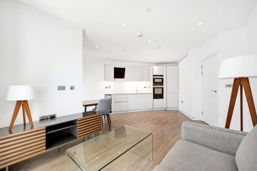 Apartment in London, St. George in the East, Whitechapel - More