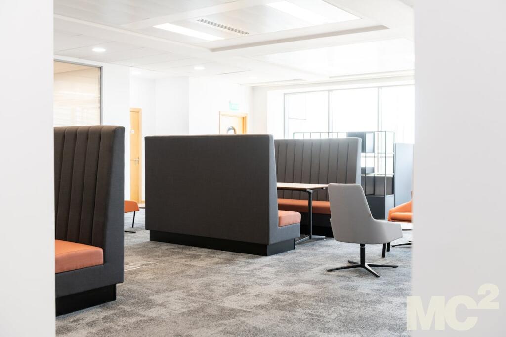International Business Lounge 2.jpg
