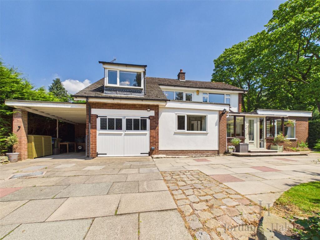 Main image of property: Carriage Drive, Frodsham, Cheshire, WA6