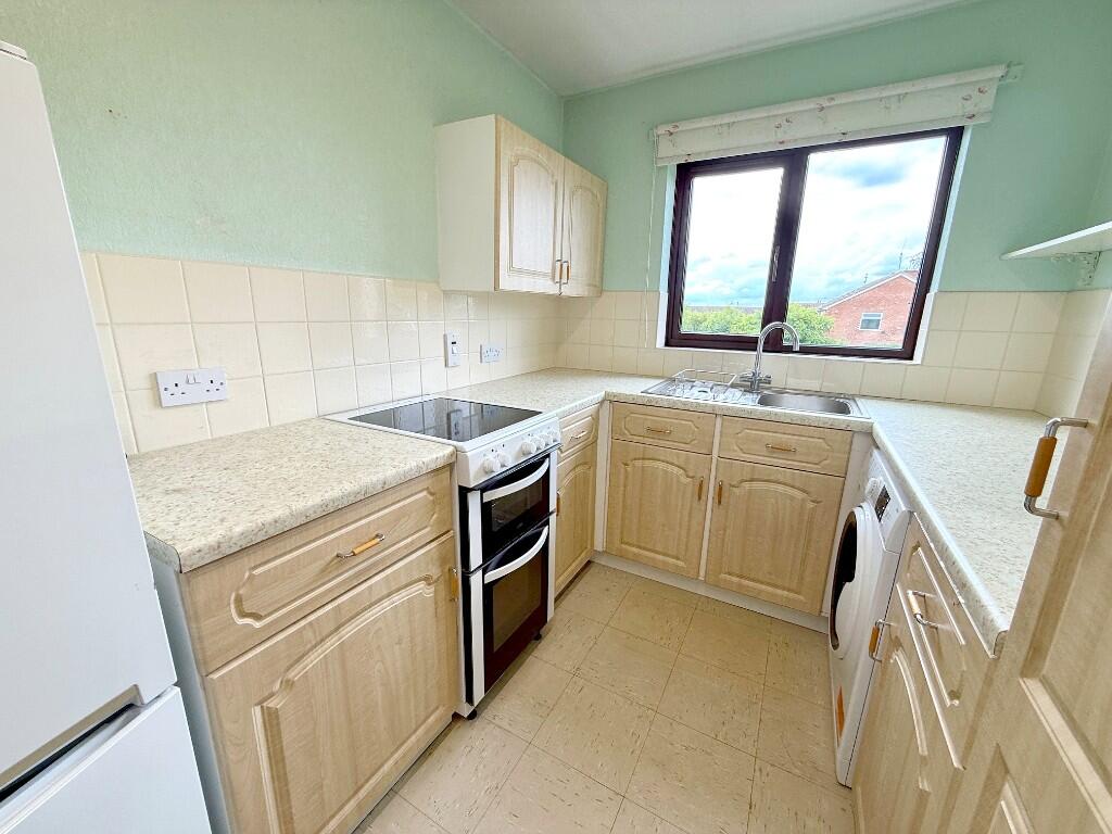 St. Pauls Close, Oadby, Leicester, Leicestershire, LE2 photo 4