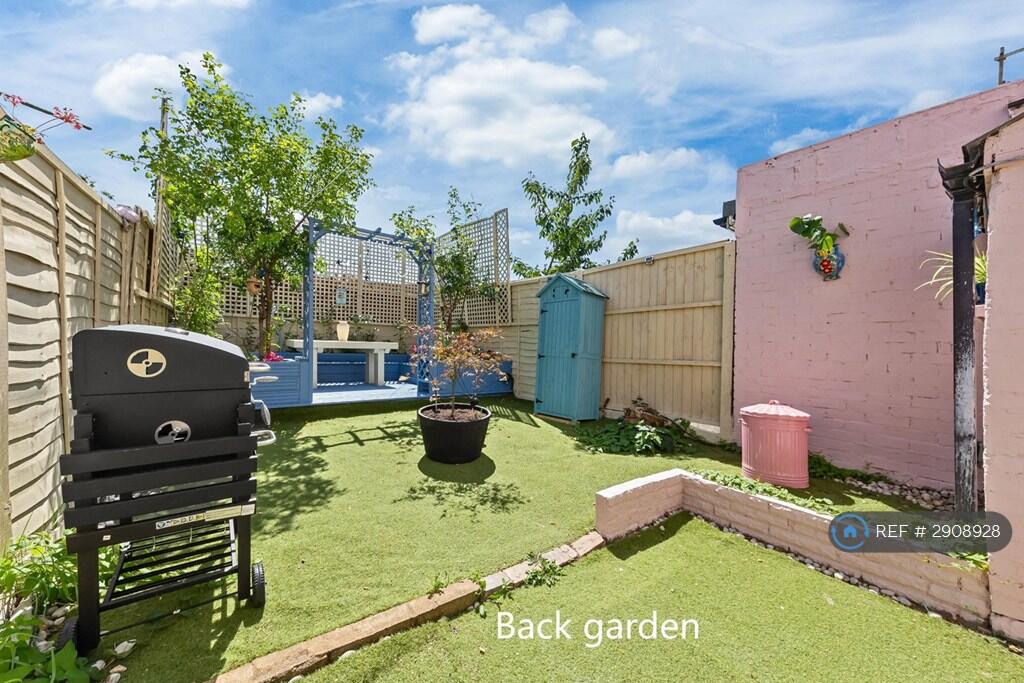 1 bedroom house share for rent