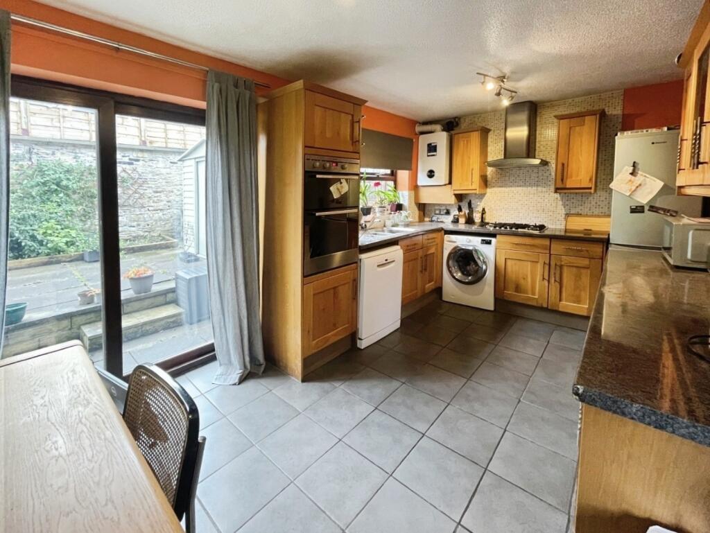 House in High Peak, Whitfield - View 3