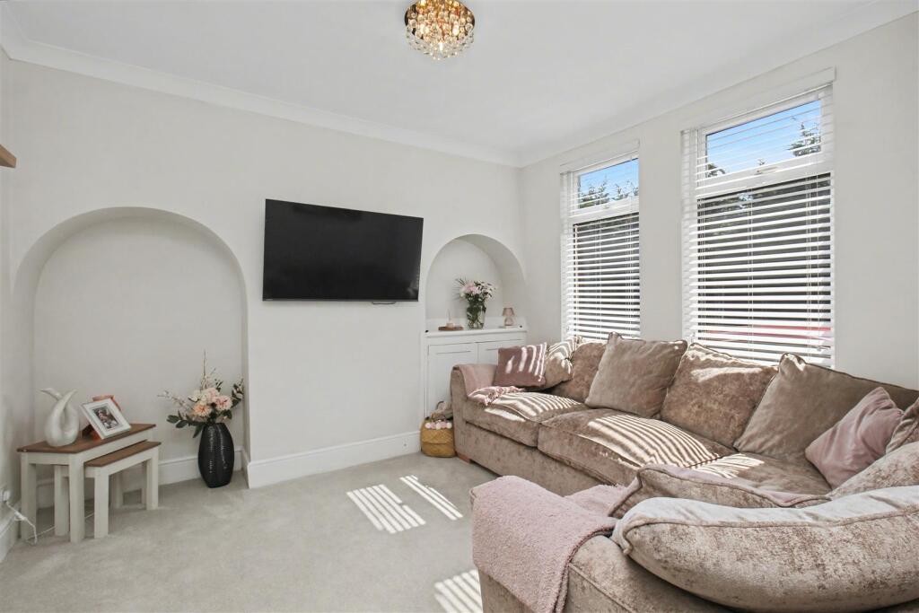 Main image of property: NN14 Jubilee Street, Rothwell, Kettering