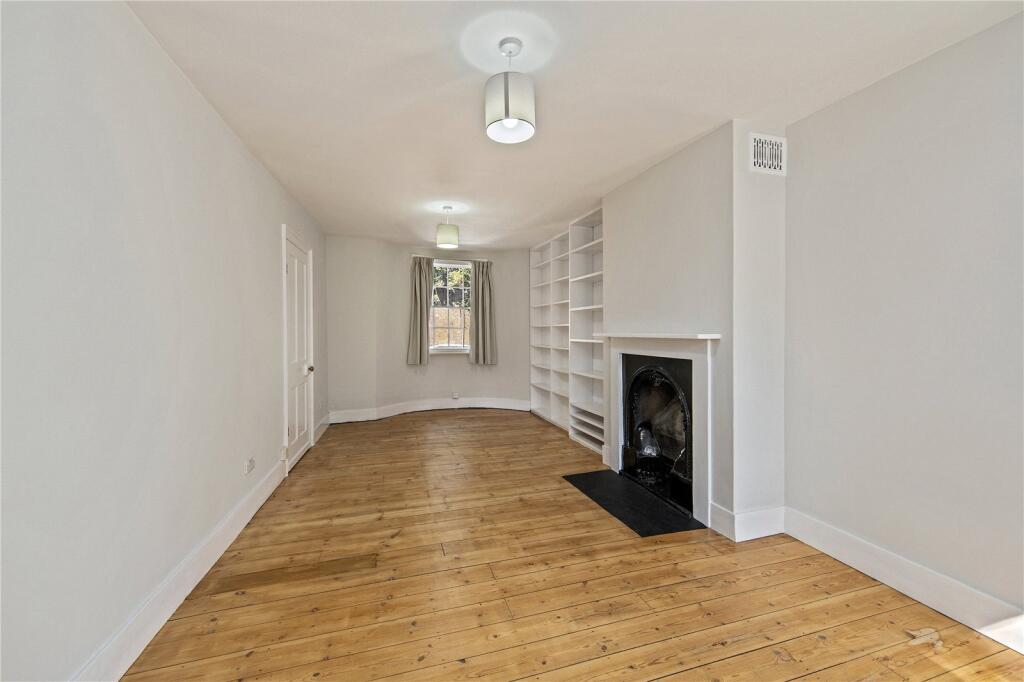 House in Richmond, Kew - View 3