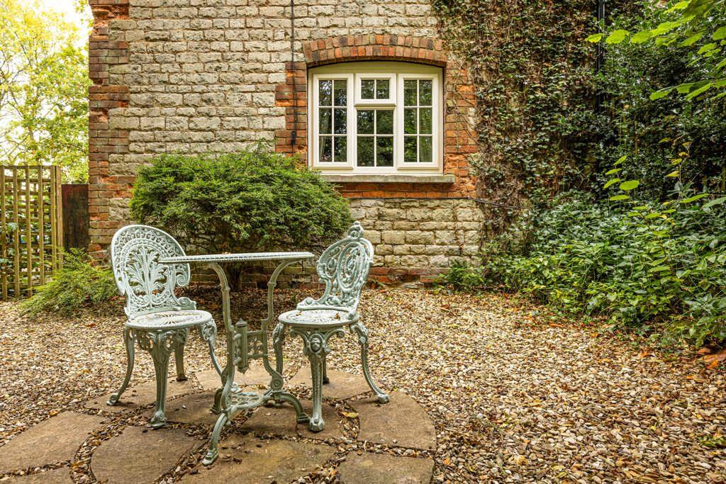 House in South Kesteven, Little Ponton and Stroxton - View 2